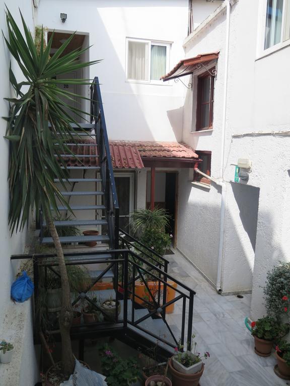 Egeon Rooms And Studios Georgioupoli Esterno foto